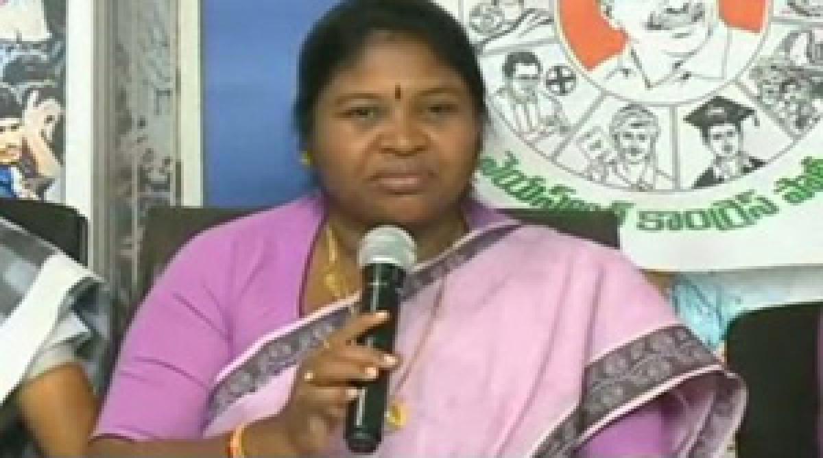 YSRCP MLA Eswari offered money and post to join TDP